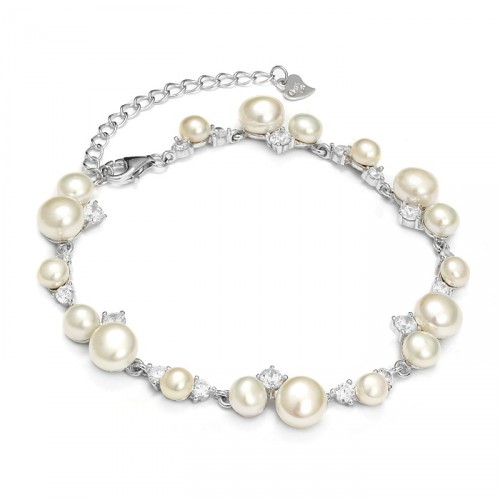 Delicate silver bracelet with pearls from Princess Collection