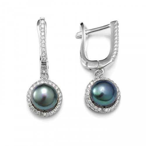 Hanging earrings with freshwater pearl