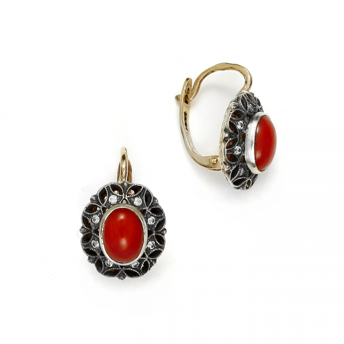 Gold earrings with natural coral