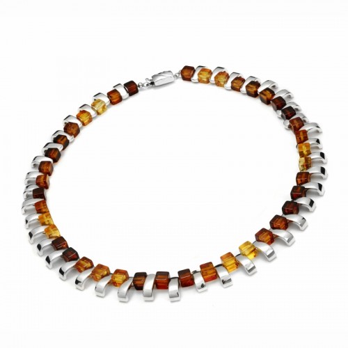 Necklace with amber cubes and silver elements