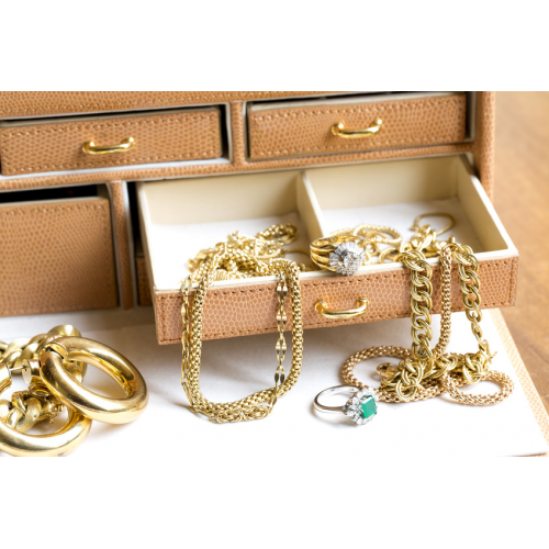 Gold jewelery